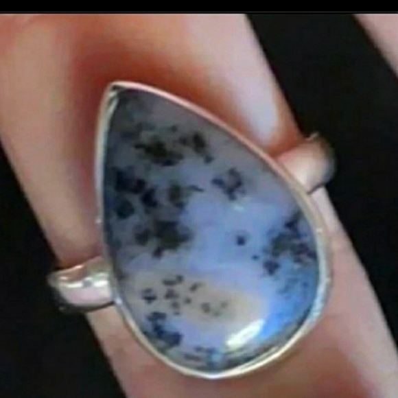 Handcrafted Artesian Jewelry - Up for sale is a gorgeous new SS teardrop  purple Agate ring Size 8.25